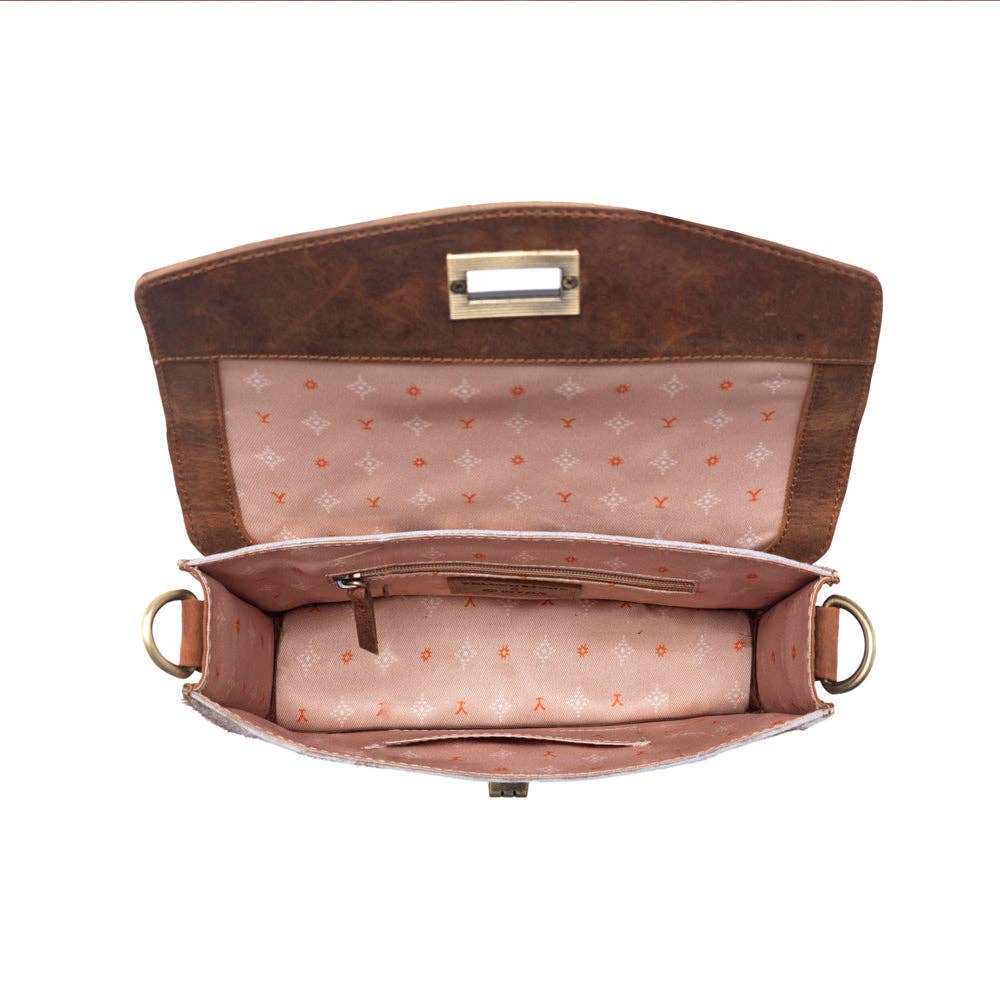 Yellowstone Russet Valley Handtooled Bag in Warm Chestnut: Warm Chestnut